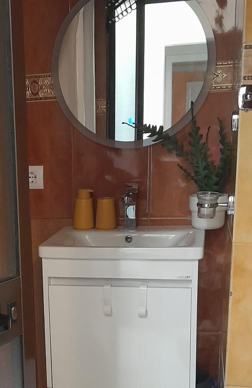 Bani'S Cozy Lovely Apt 地拉那 外观 照片