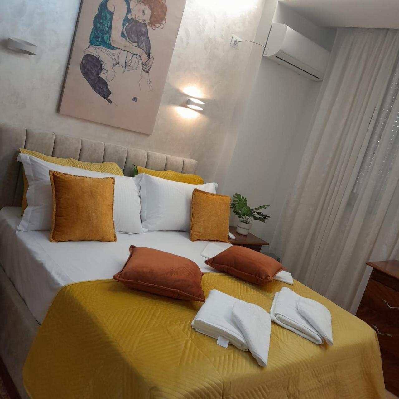 Bani'S Cozy Lovely Apt 地拉那 外观 照片